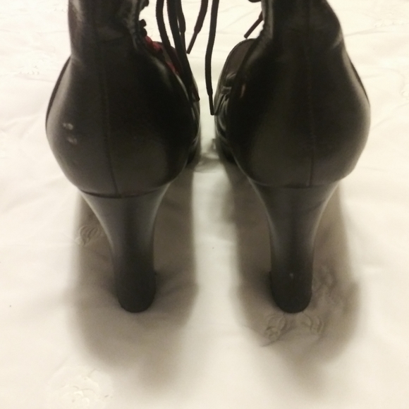 High Heeled Ankle Booties - Picture 7 of 8